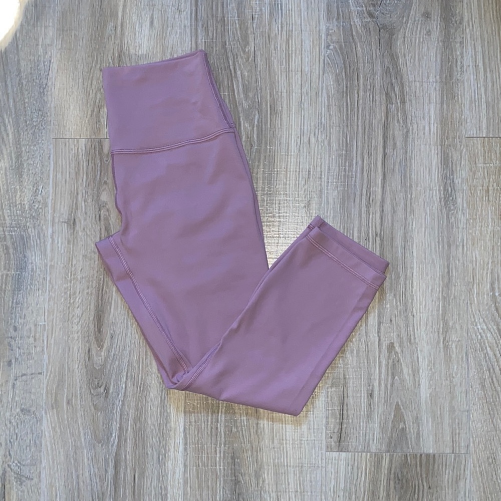 NWOT Lululemon Align Crop 21”
